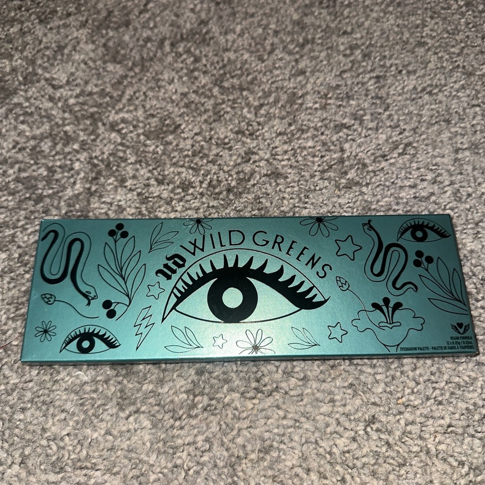Urban Decay Wild Greens Palette with Teal Design